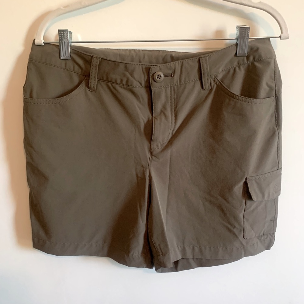 Eddie Bauer golf or hiking shorts